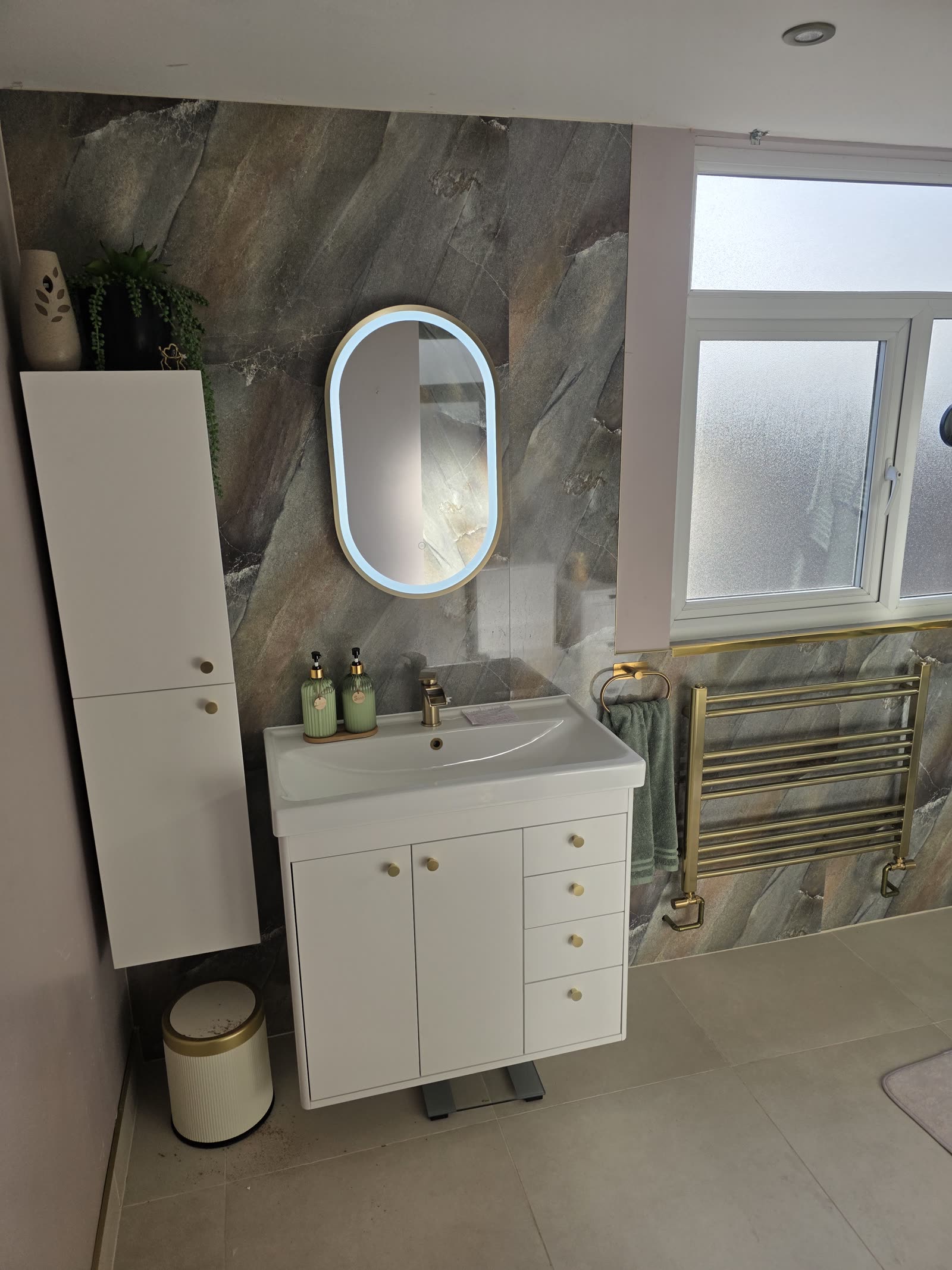 Gary & Susan's completed panelled bathroom in Ighten Hill, Burnley